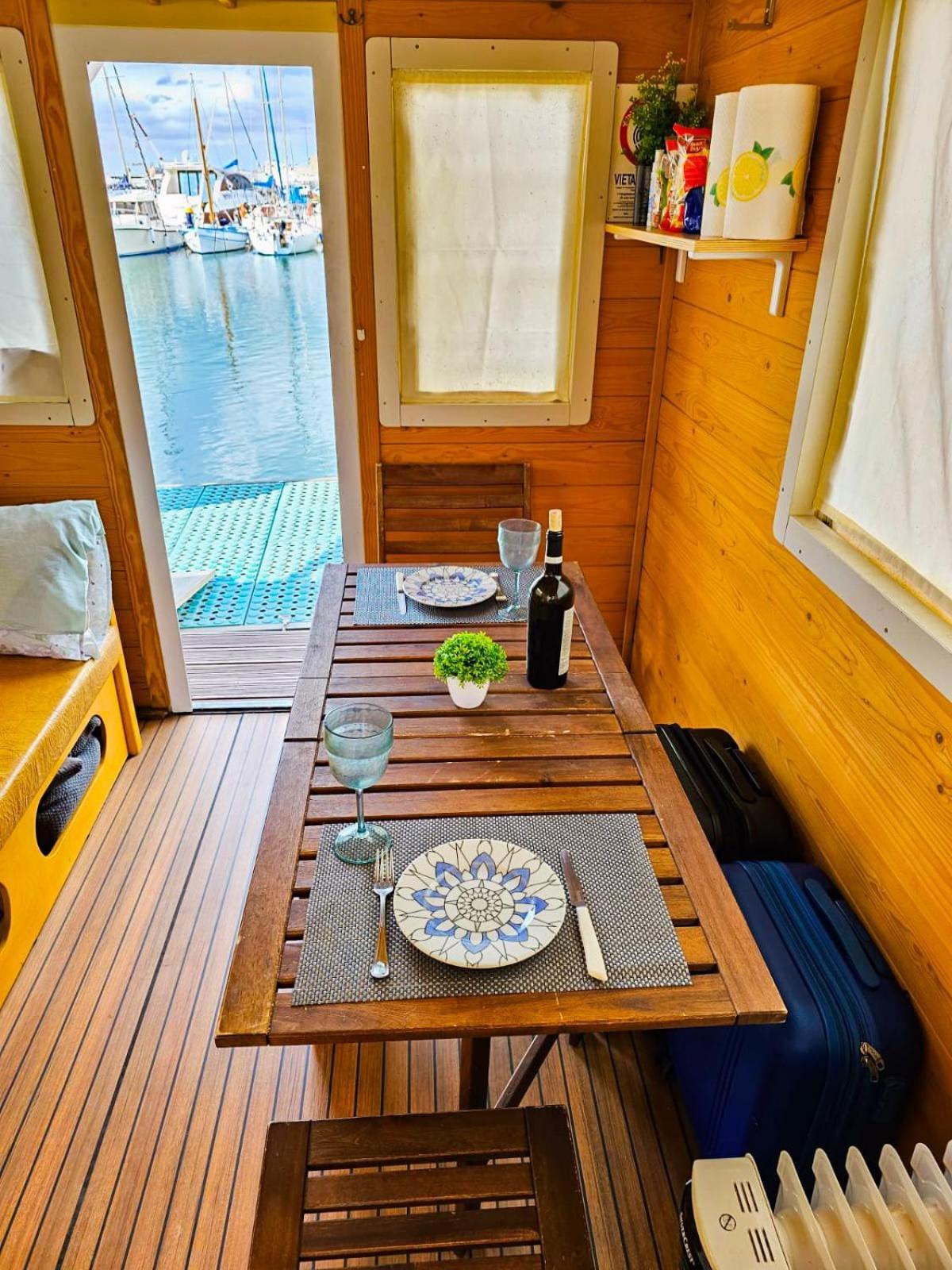 Houseboat Sardinia Hotel Alghero Exterior photo